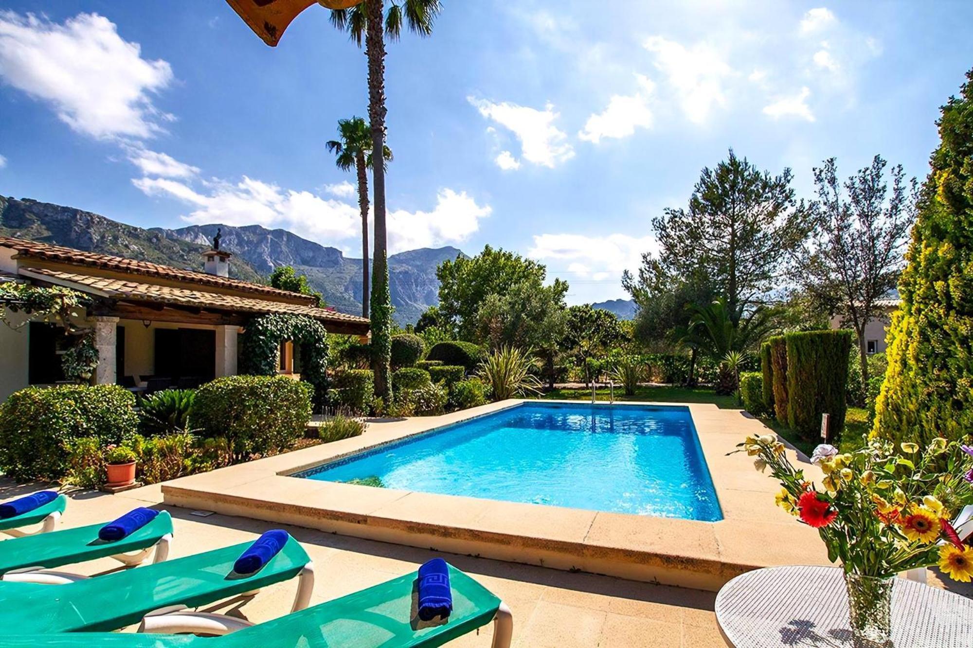 La Plana Mit Privatpool Ferienhaus *